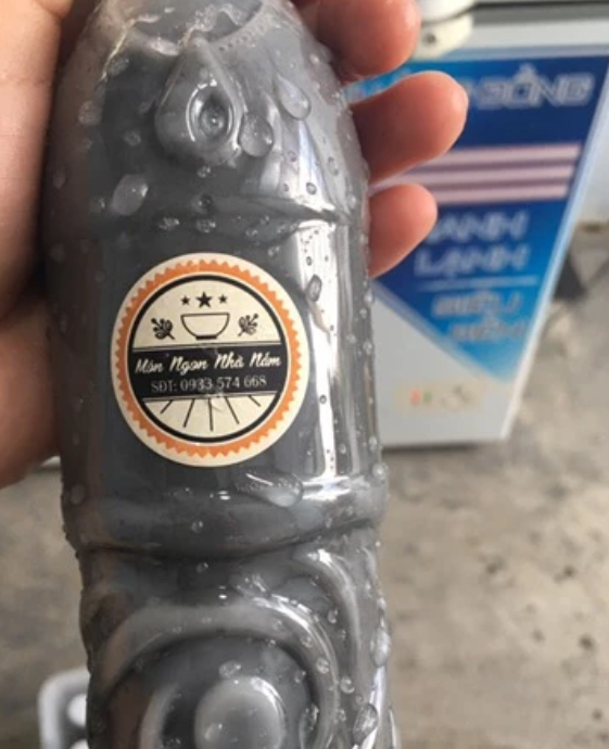 Tem tròn theo kích thước riêng dán trên chai nhỏ
