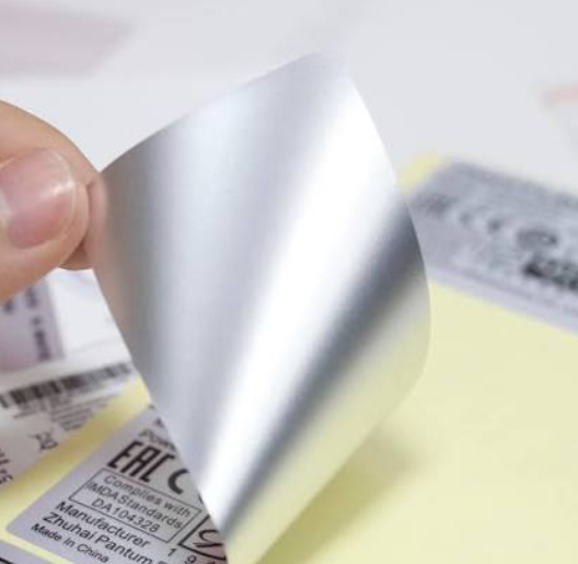 Tem bạc metalize đặt trên bề mặt sản phẩm